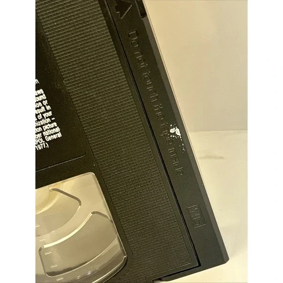 Born Free (1965, VHS 1995) Virginia McKenna Lion Lioness Zoo Open‎ Road Films - Picture 15 of 16